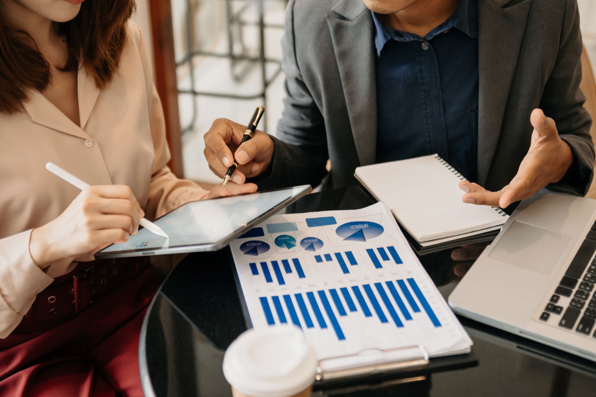 Team-Work-Process-Photo-Young-Business-Crew-Worki-2025-05-22-21-30-38-Utc